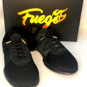 Fuego’s split-sole dance sneakers. Size 10